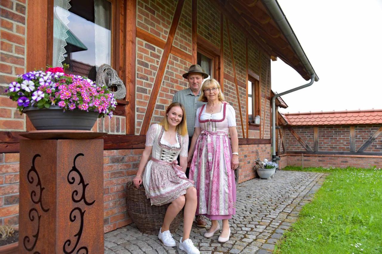 Landhotel Zur Pferdetraenke Schleid Eksteriør bilde