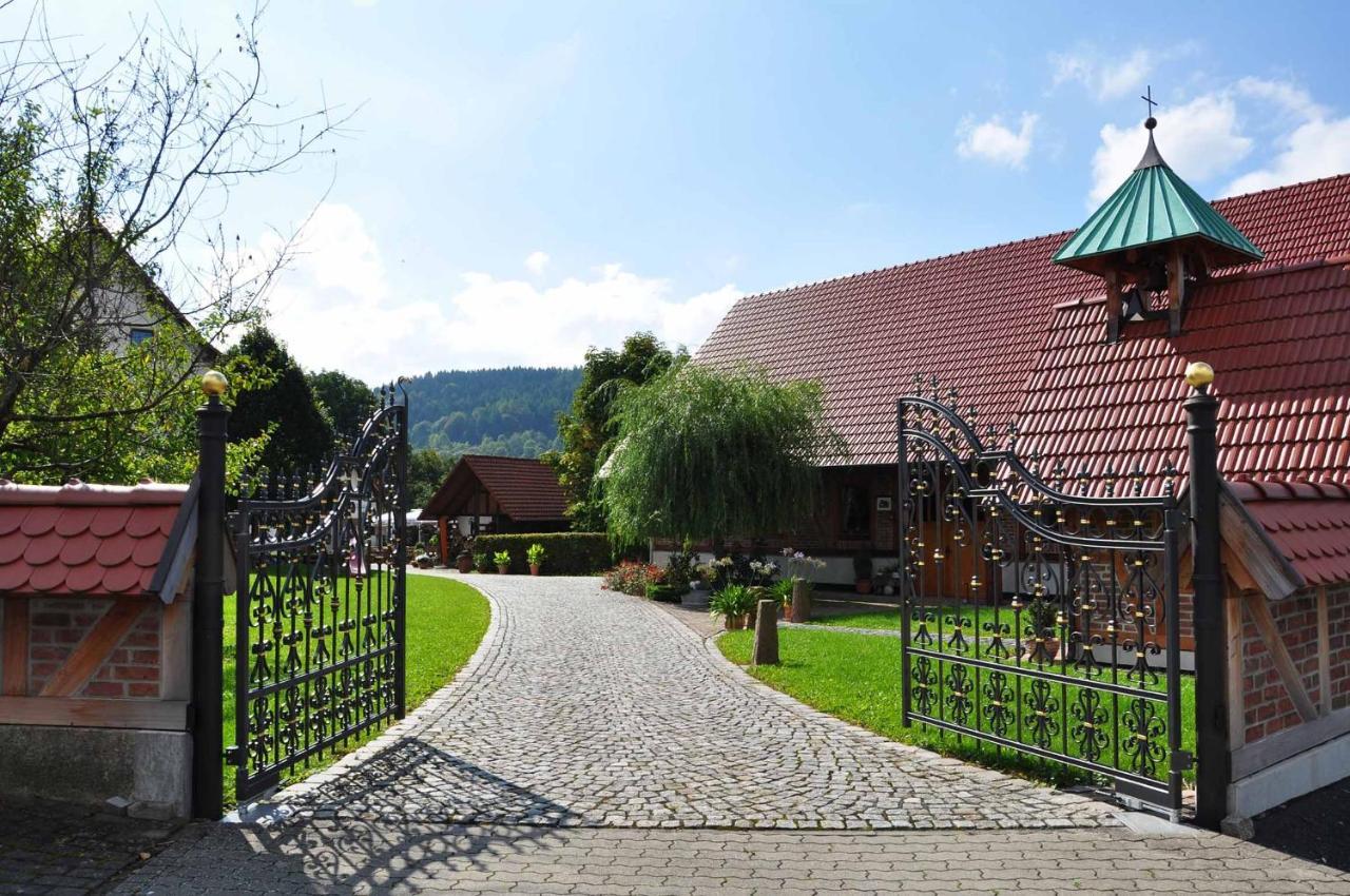 Landhotel Zur Pferdetraenke Schleid Eksteriør bilde